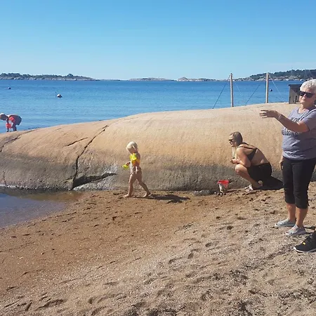 Sjarmerende Liten Gjestehytte Φρέντρικσταντ