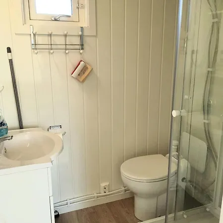 Sjarmerende Liten Gjestehytte